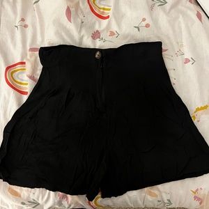 Zara Medium Black Thin Material Summer Shorts Breezy Flowy